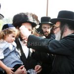 האדמו"ר מדארג שליט"א בחלאקה